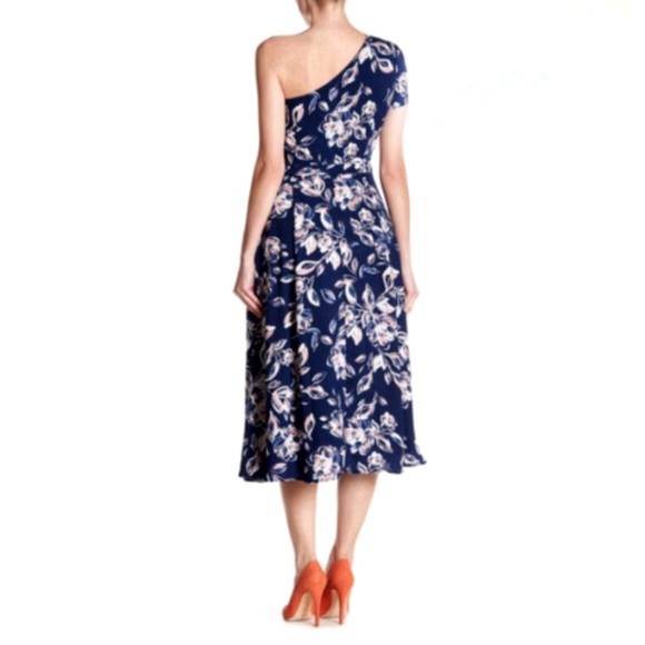 Fit & Flare Floral Tea Length Garden Party Midi - Picture 3 of 8